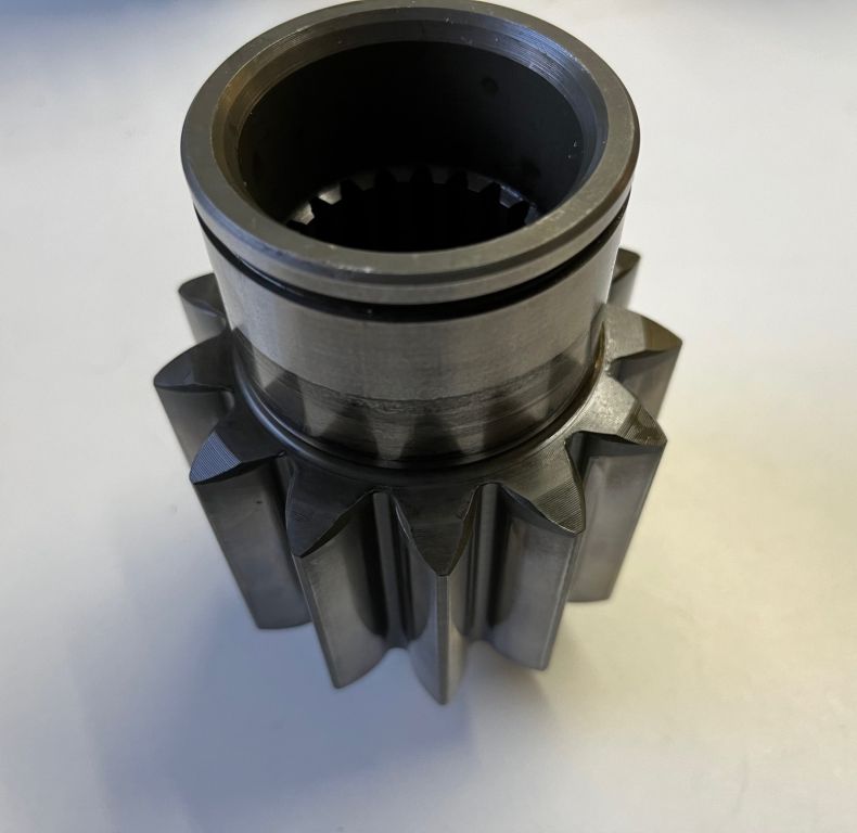 USED SPUR GEAR 418 336 0210