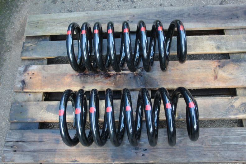 AV REAR HEAVY DUTY SPRINGS 425/437 UNIMOGS