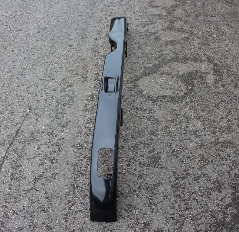 USED U900/1100 406/416 MILITARY BUMPER