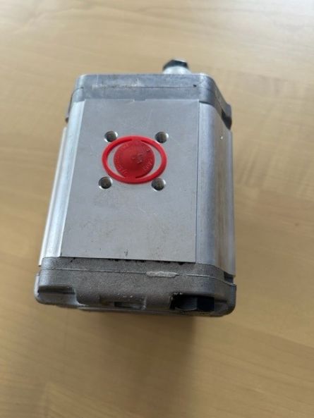 HYDRAULIC PUMP U900 MB 800/900