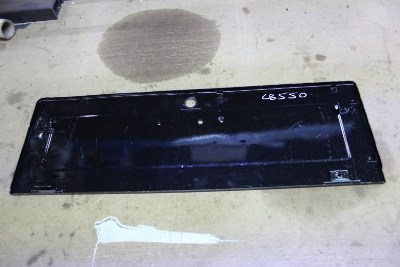 USED SBU GLOVEBOX LID BLACK