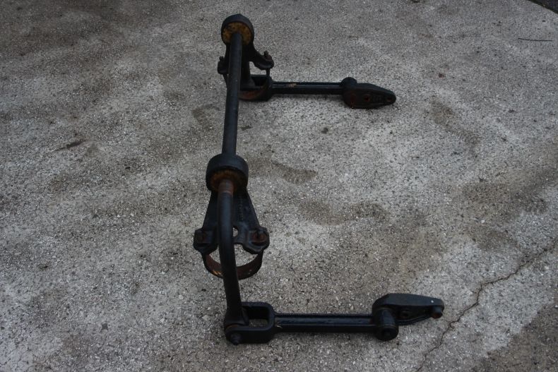 REAR ANTI ROLL BAR U1300L