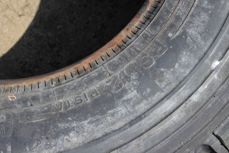 X1 USED 12.5R20 PIRELLI PS12 TYRE