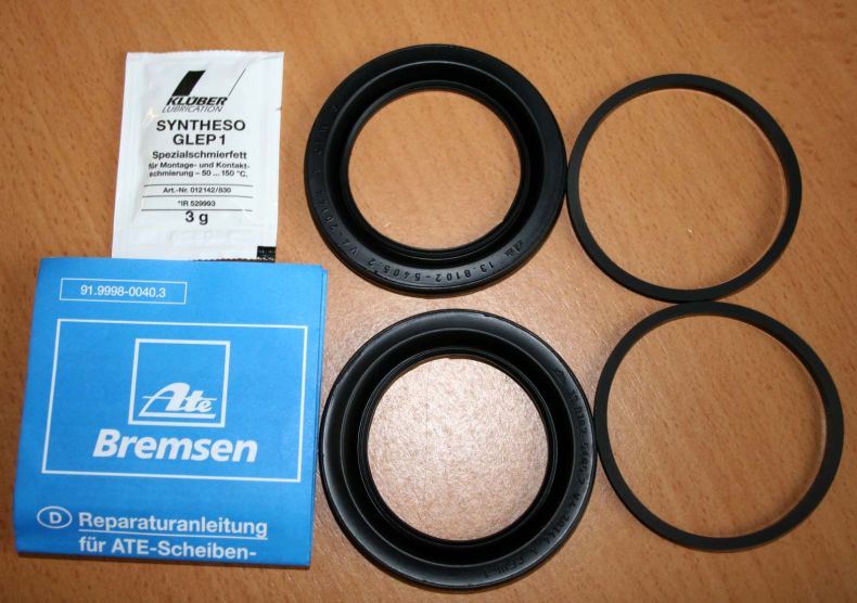 NEW REAR CALIPER SEAL KIT 424/427