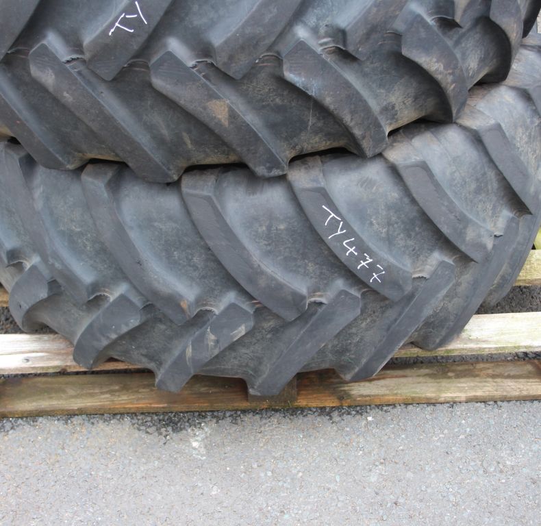 X2 USED CONTINENTAL 425/75R20 MPT TYRES