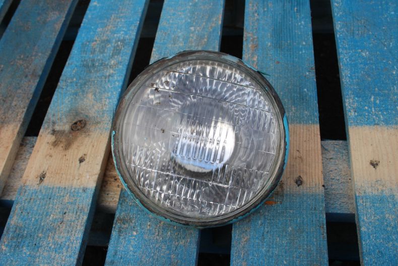 USED FRONT HEADLIGHT U1100 (416)