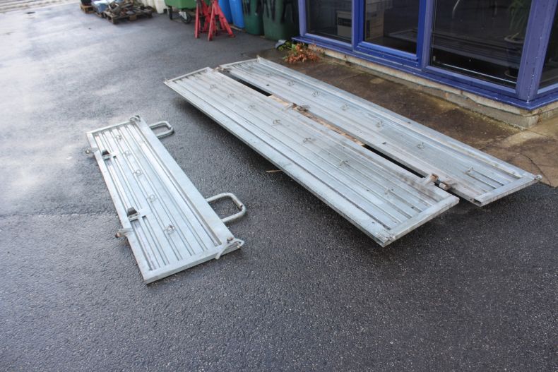 USED GALVANISED U1300L SIDES