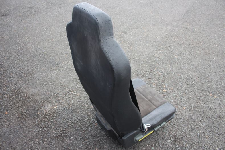 ISRI SUSPENSION SEAT RIGHT HAND