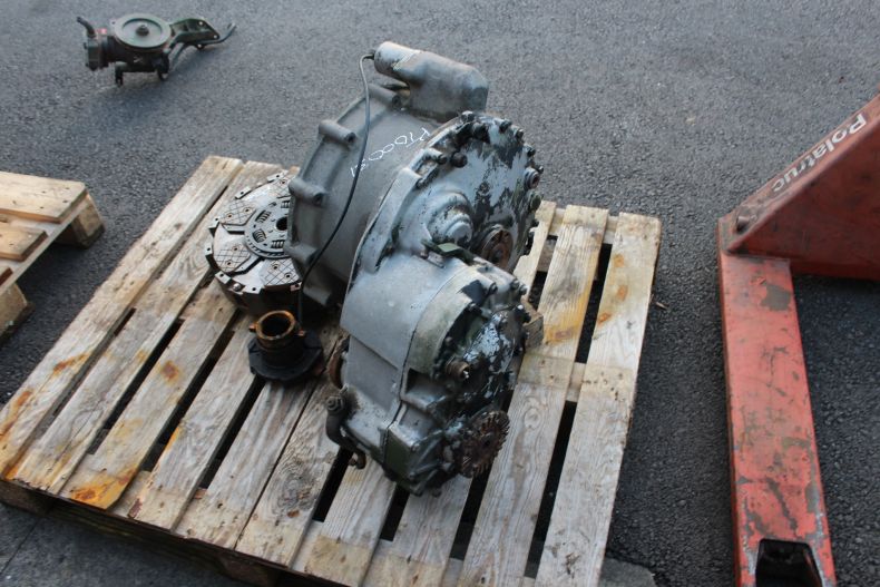 USED DOUBLE CLUTCH PTO BOX