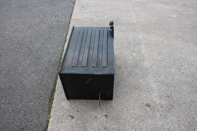 USED BATTERY BOX SBU UNIMOGS