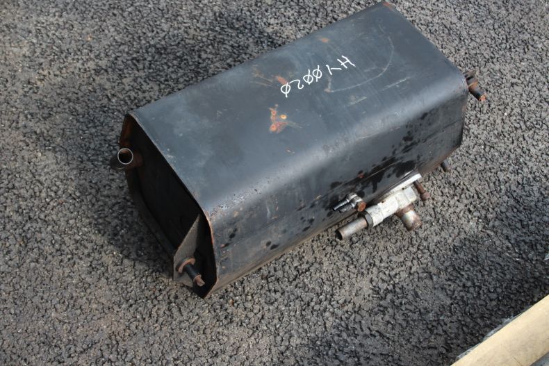 MB TRAC HYDRAULIC TANK