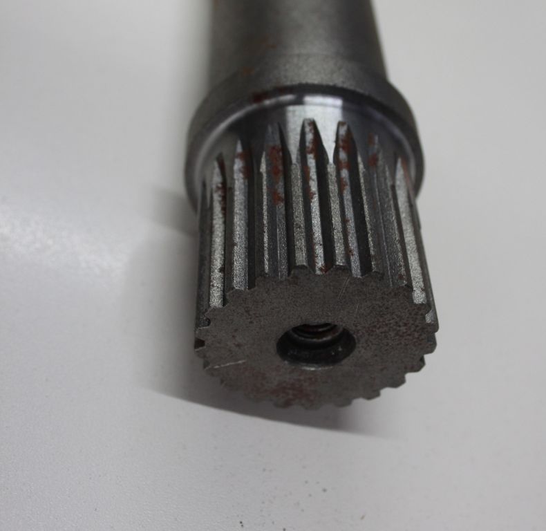 REAR PTO STUB SHAFT 21 SPLINE OLD STOCK