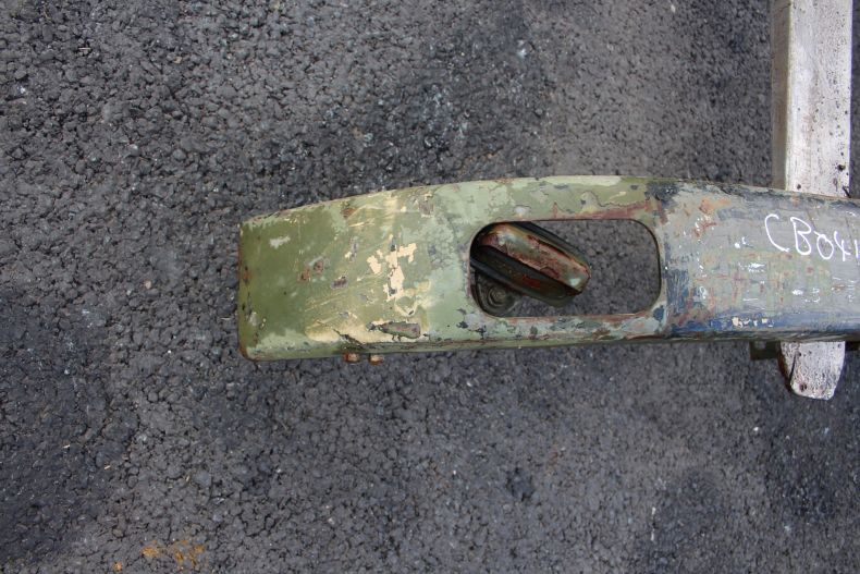 USED U900/1100 406/416 MILITARY BUMPER