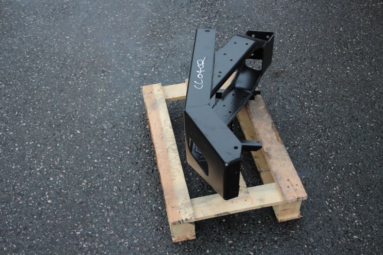 L/H BUMPER CORNER TO SUIT U1300-2450 425/437 MODEL