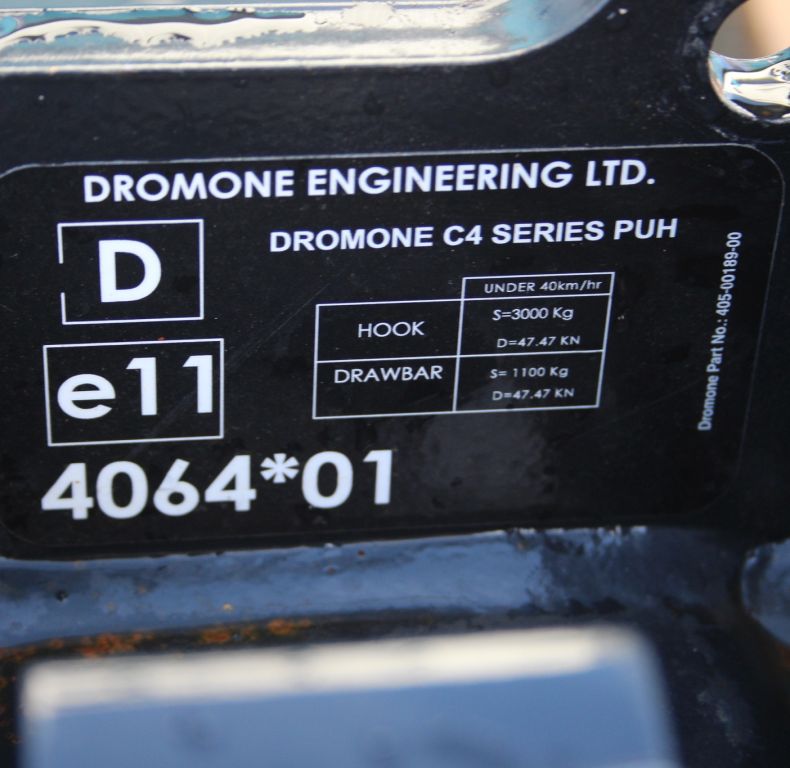 DROMONE PICK UP HITCH NEW OLD STOCK