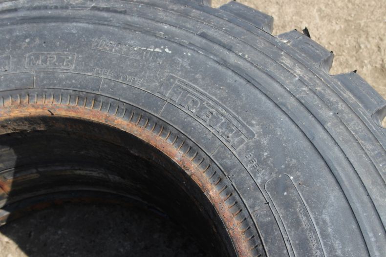 X1 USED 12.5R20 PIRELLI PS12 TYRE