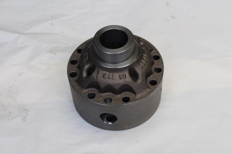 NEW GENUINE MERCEDES DIFFERENTIAL CASING