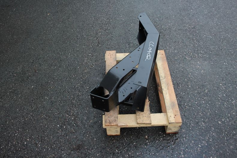 L/H BUMPER CORNER TO SUIT U1300-2450 425/437 MODEL