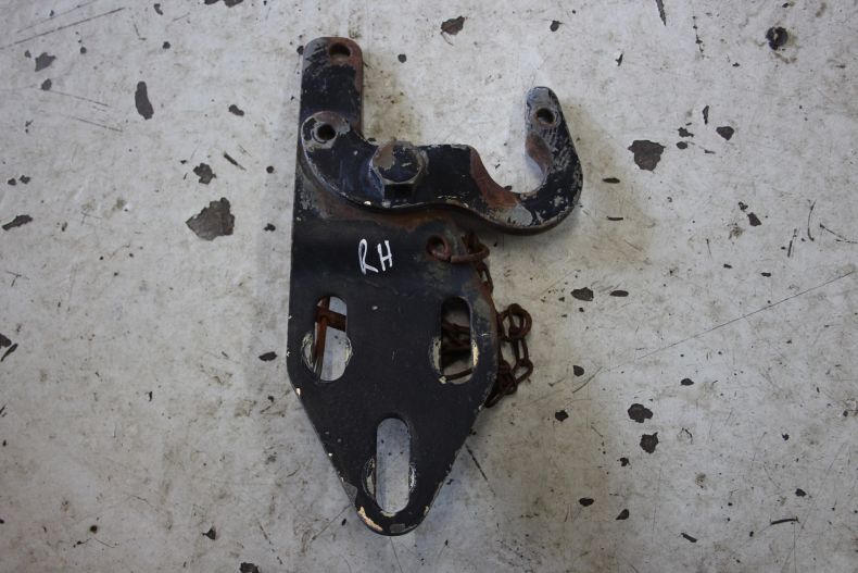 CAB TILT BRACKETS U2100-2450