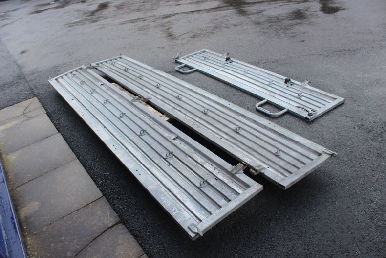 USED GALVANISED U1300L SIDES