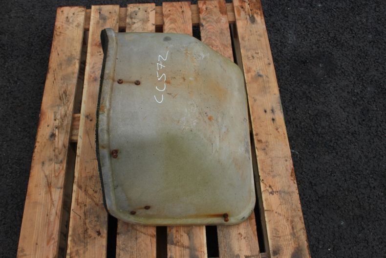 FIBREGLASS ENGINE COVER U600 421