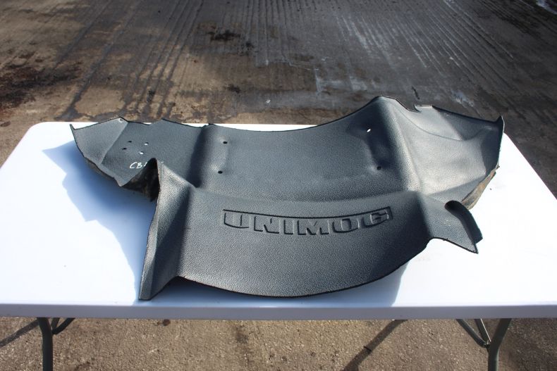 USED UHN U3000-5000 CAB/ENGINE COVER MAT