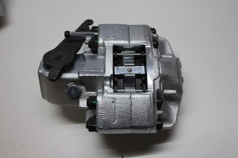 NEW REAR BRAKE CALIPER 424 427 U1300L