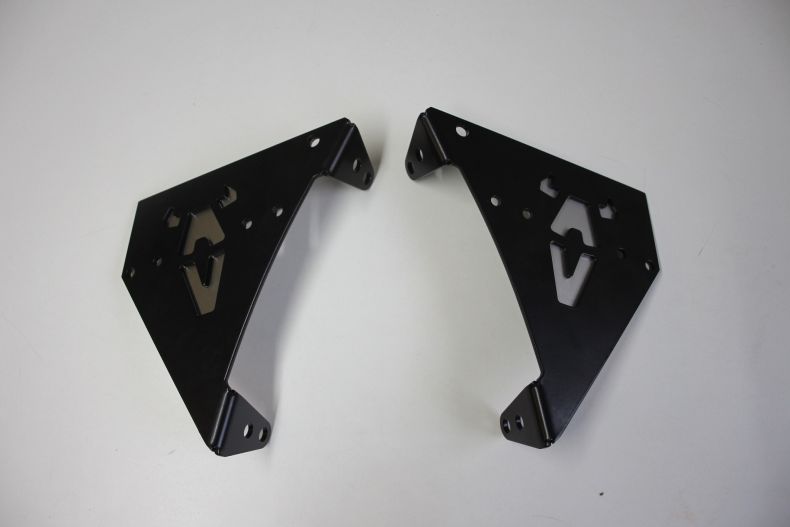 FRONT MUDGUARD BRACKETS UHN U3000-5000