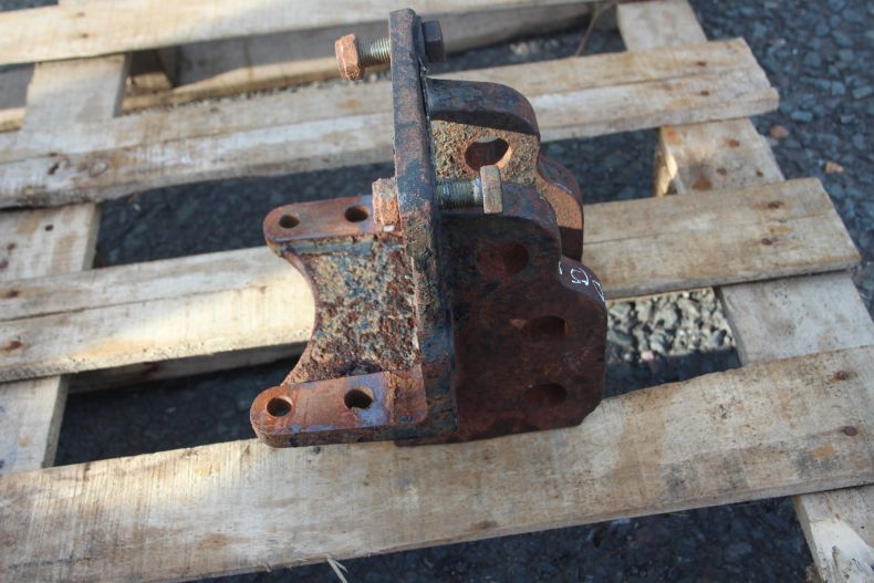 USED PTO BEARING BLOCK/TOP LINK BRACKET