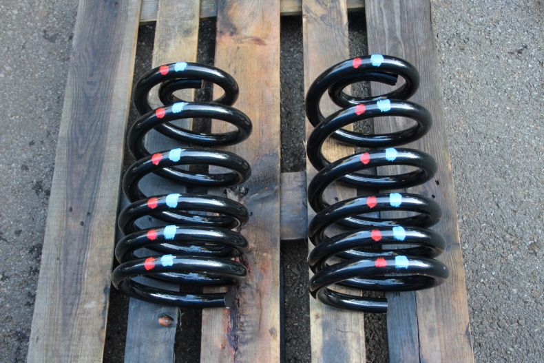 AV FRONT UPRATED SPRINGS 435/437