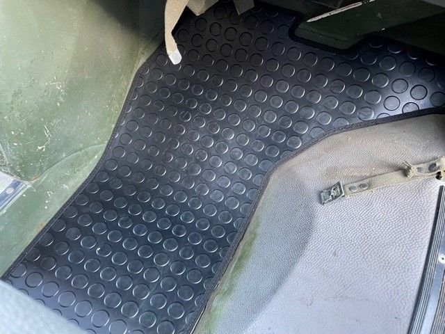 PAIR OF FLOORMATS TO SUIT U1300L & U3000/4000/5000