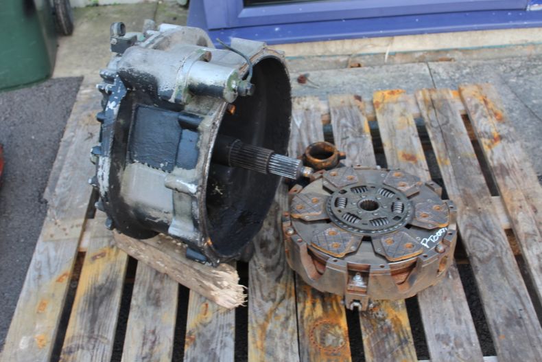 USED DOUBLE CLUTCH PTO BOX