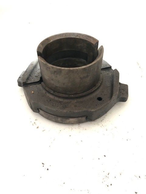 USED MB TRAC CLUTCH RELEASE BEARING