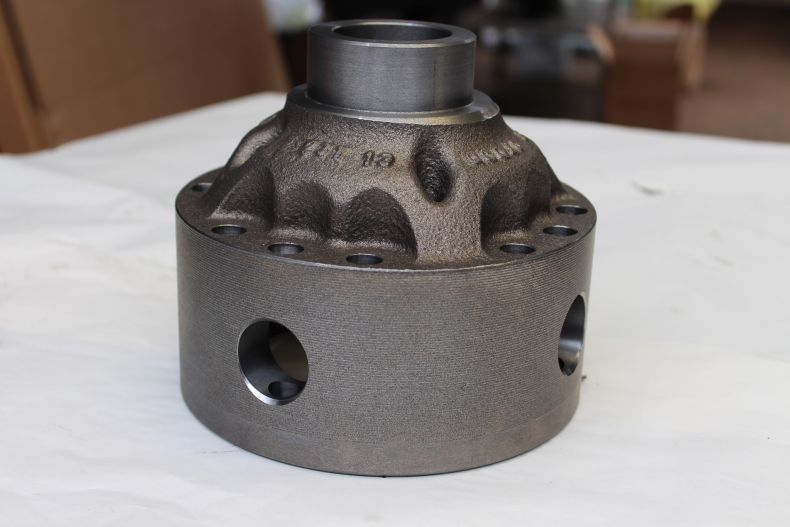 NEW GENUINE MERCEDES DIFFERENTIAL CASING