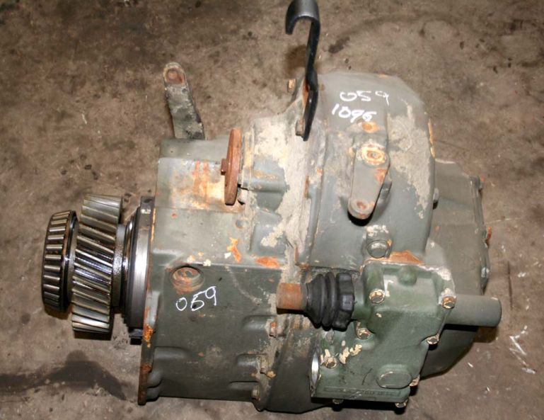 USED UG 3/40 GEARBOX FOR SBU UNIMOGS