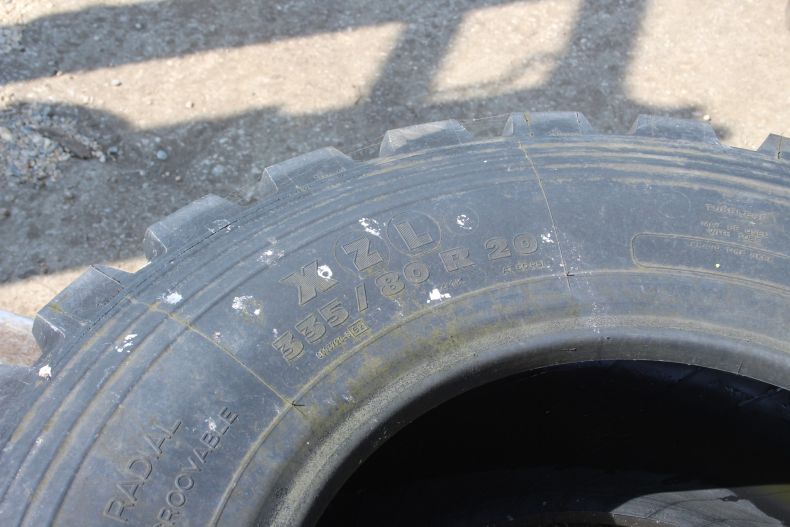 X 1 USED MICHELIN 335/80R20 TYRE