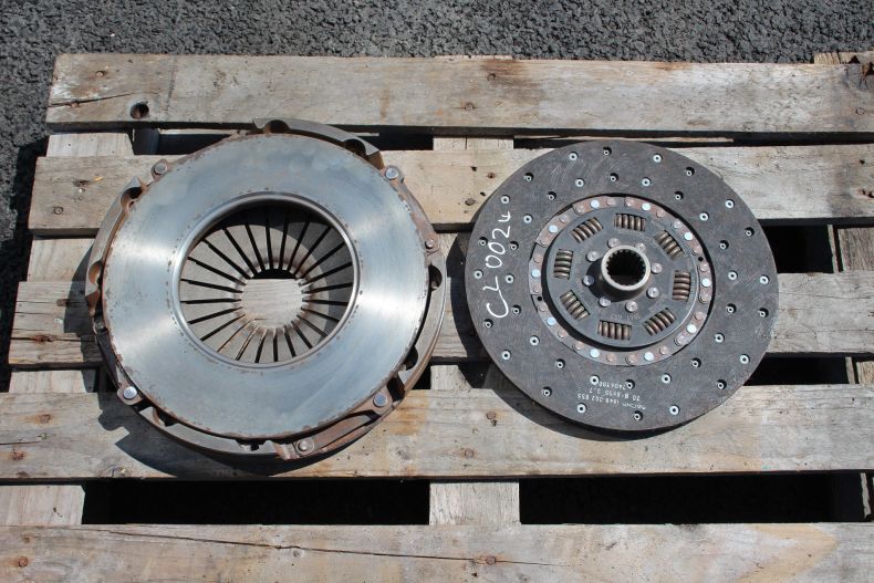 SINGLE CLUTCH 330MM U1300L USED LOW KMS