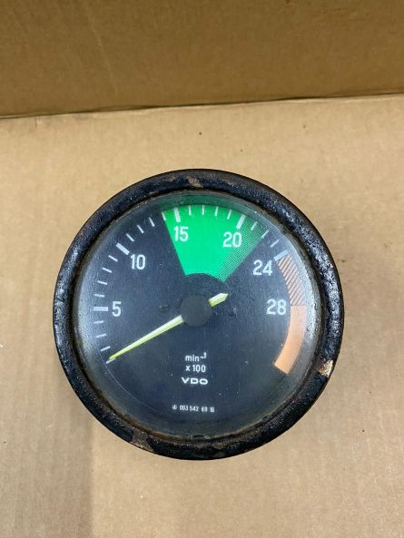 USED REV COUNTER 12V OM366