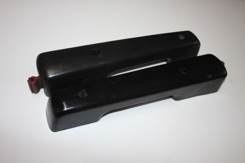 USED SBU DOOR HANDLES BLACK