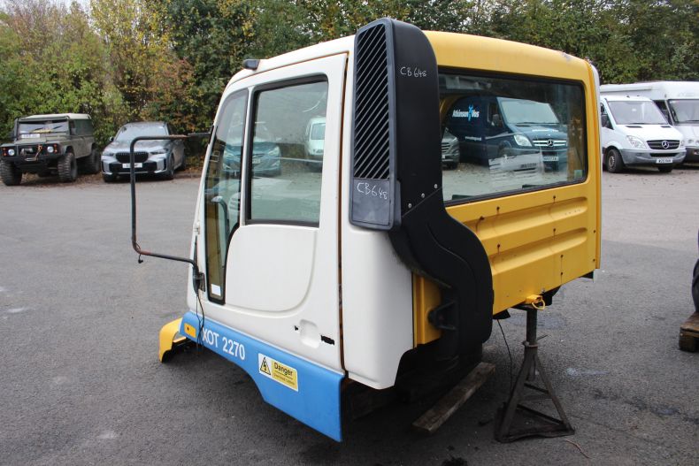 USED UGN CAB U300/400/500