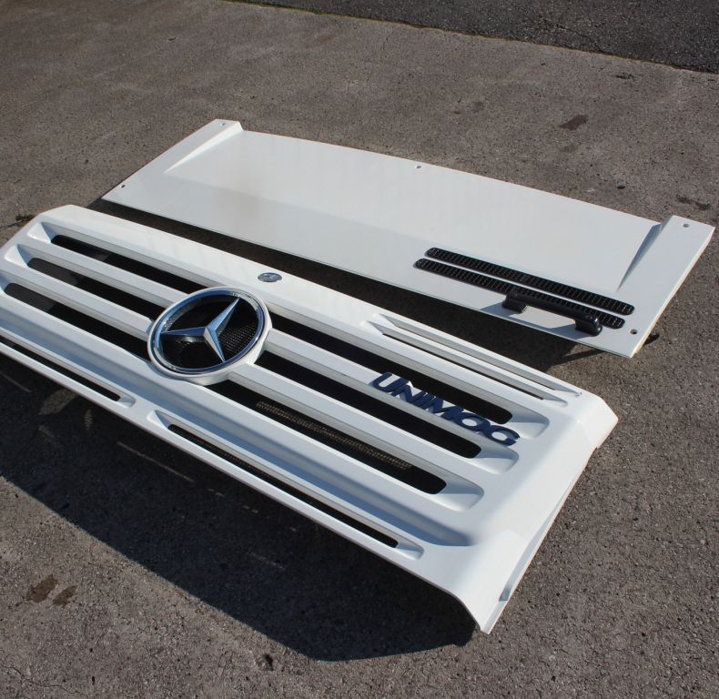 BONNET & GRILLE KIT UHN