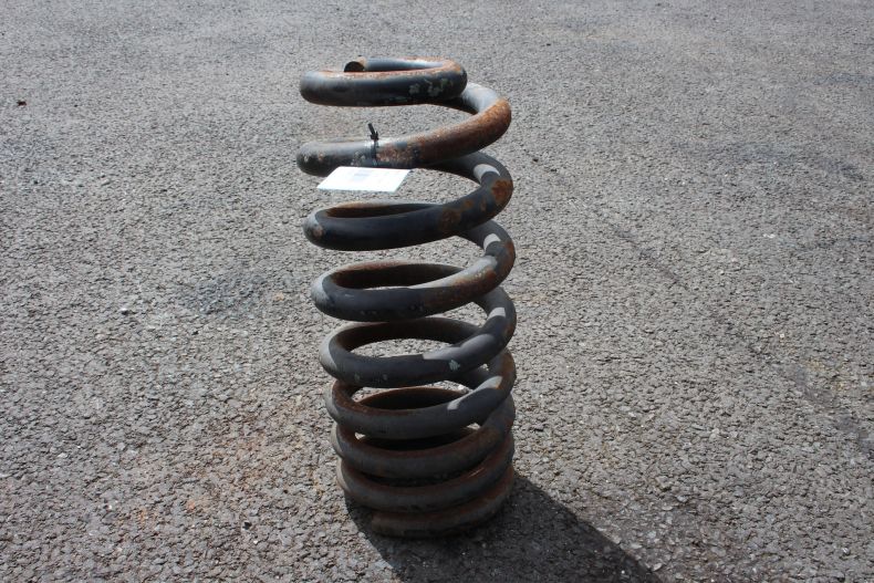 USED FRONT SPRING U400 UNIMOG