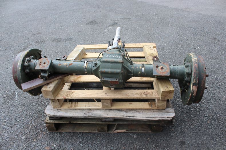 USED LOW KMS 406/416 DRUM BRAKE REAR AXLE