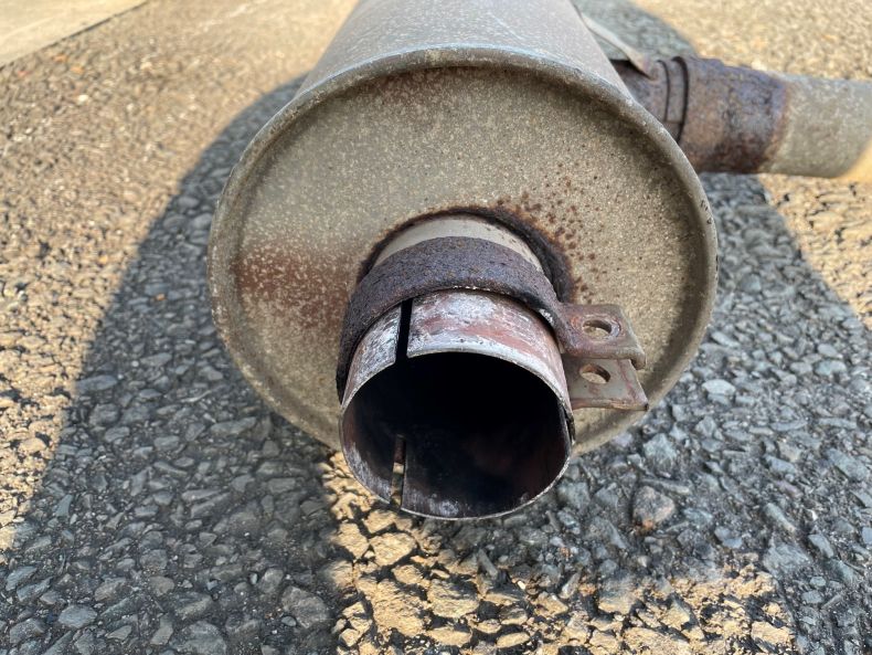 USED EXHAUST SILENCER OM352