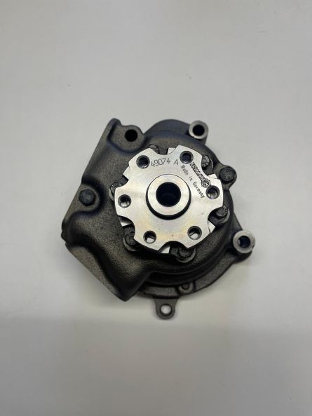 NEW AFTERMARKET WATER PUMP OM352 SBU U1000-1700