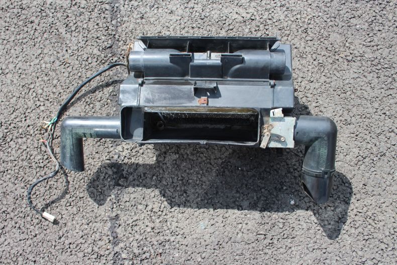 USED SQUARE CAB HEATER UNIT