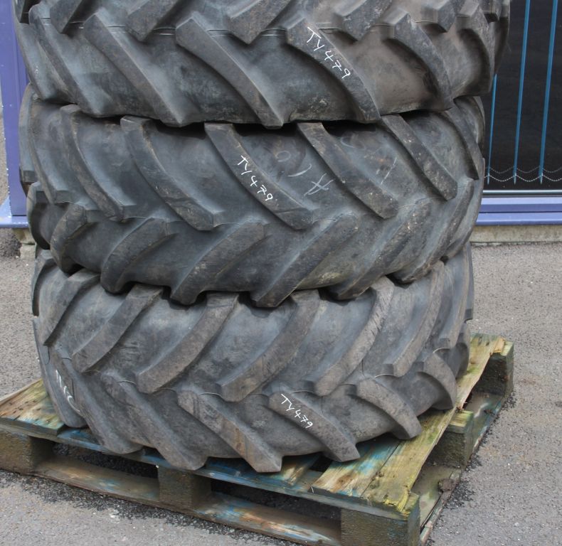 X4 USED 445/70R24 MITAS MPT TYRES