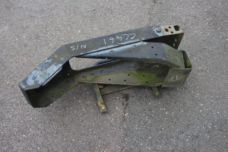 USED N/S CORNER BUMPER U1300L OR U1550L