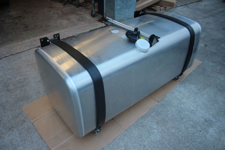 NEW 600L ALUMINIUM TRUCK DIESEL TANK