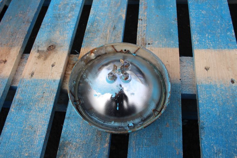 USED FRONT HEADLIGHT U1100 (416)